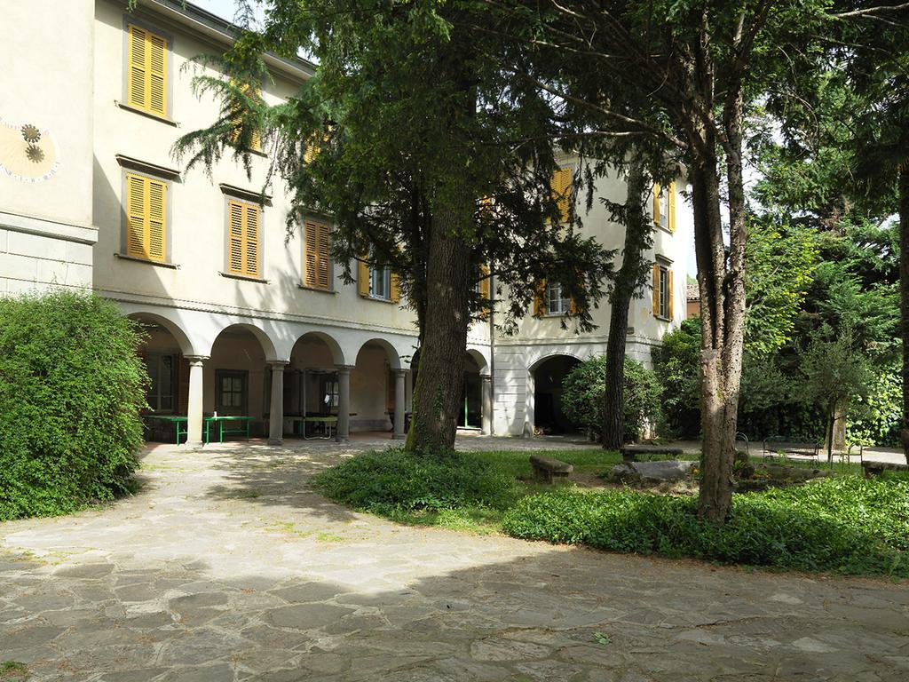 La Patirana Guesthouse Zandobbio Esterno foto