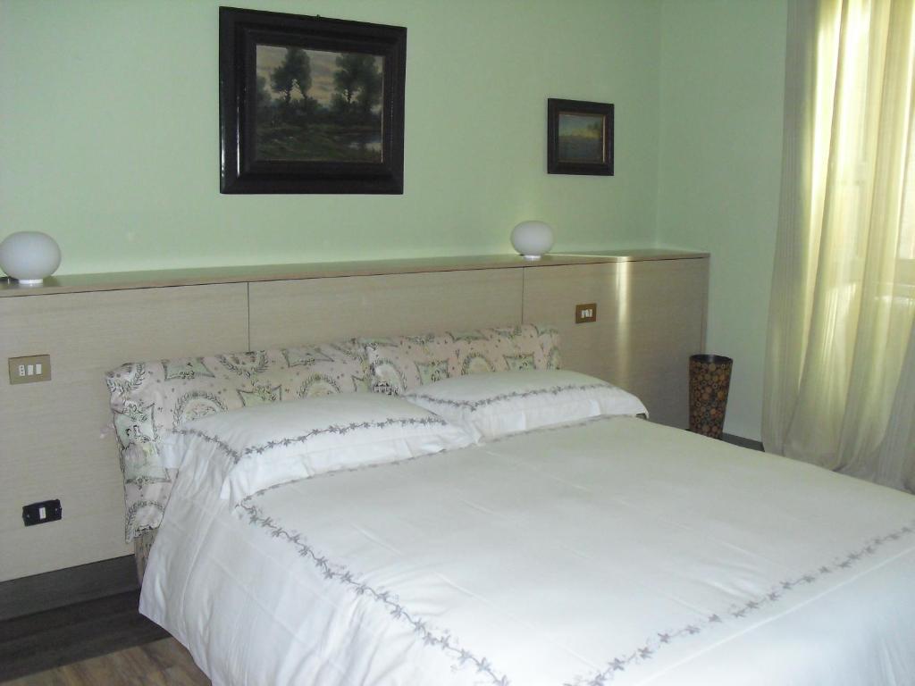 La Patirana Guesthouse Zandobbio Esterno foto